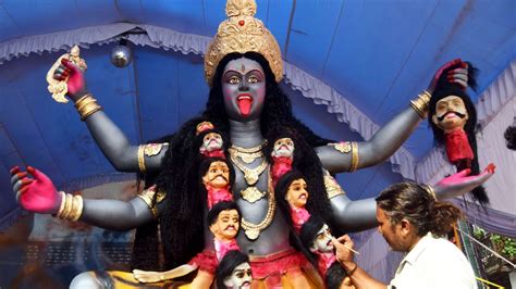 Kali Puja 2023: Here Are Top 5 Kali Puja Pandals To Visit In Delhi This ...