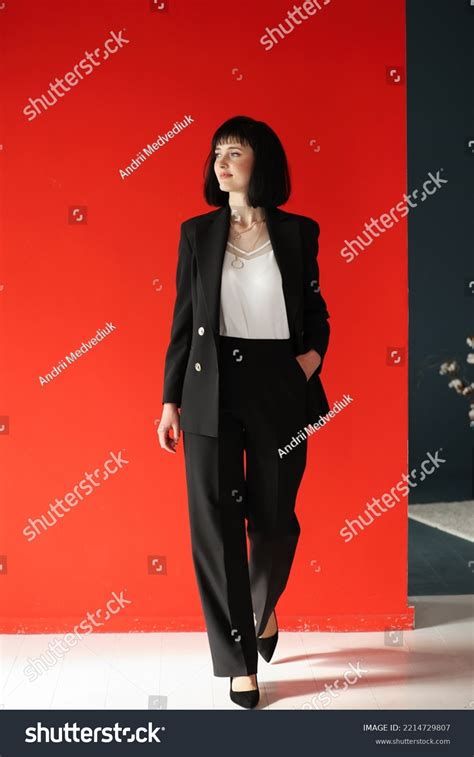 55,111 Business Woman Red Suit Images, Stock Photos & Vectors | Shutterstock