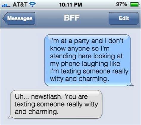 14 Texts Best Friends With Zero Boundaries Send Each Other | Funny texts to send, Funny text ...