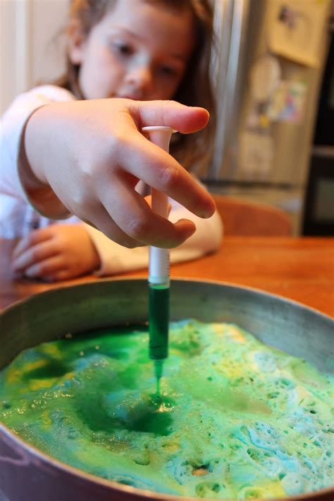 3 Easy No-Prep Preschool Science Experiments