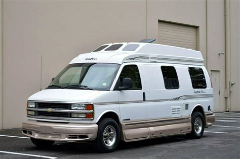 low miles 2002 Roadtrek 190 POPULAR camper @ Campers for sale