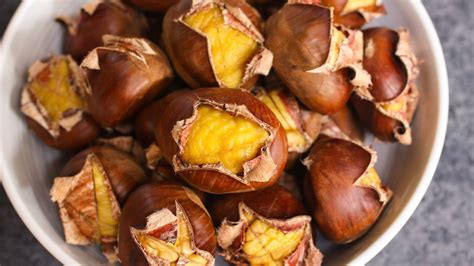 Roasted Chestnuts {How to Roast and Peel Chestnuts Easily + Video!} - TipBuzz