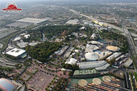 Disneyland photos by The Theme Park Guy