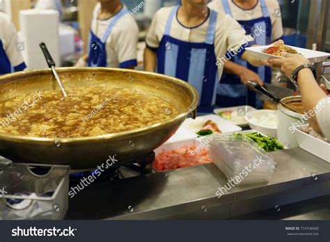 Food Court Shopping Mall Stock Photo 719106940 | Shutterstock