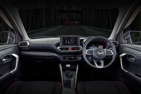 Gambar Daihatsu Rocky 2024 - Lihat Foto Interior & Eksterior | Oto