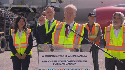 Canadian North says new Ottawa warehouse will cut costs of bringing goods to north | CBC News