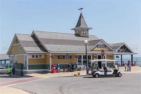 Oak Bluffs Ferry Terminal | Clarence Holmes Photography