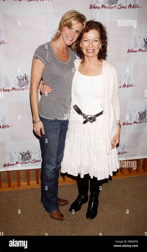 Jenn Colella and Gretchen Cryer Musicals in Mufti: 'Still Getting My Act Together' after party ...