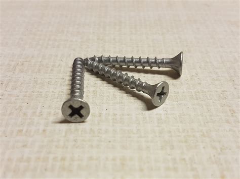 Fortress Fasteners 6g x 32mm C3 Galvanised Collated Screws 200 pc jar - Health Based Building