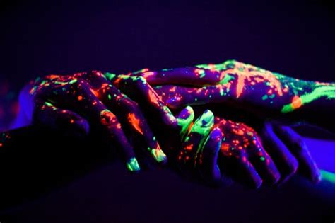 "Neon Lights" photography by Sarah Leal | FREEYORK