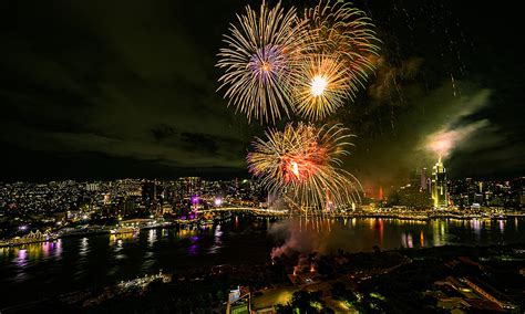 Tết Fireworks and Festivities: Celebrating the Vietnamese New Year - VLStudies