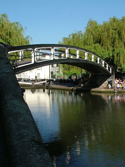 Camden lock bridge | Horses pulling barges along the canal u… | Flickr ...