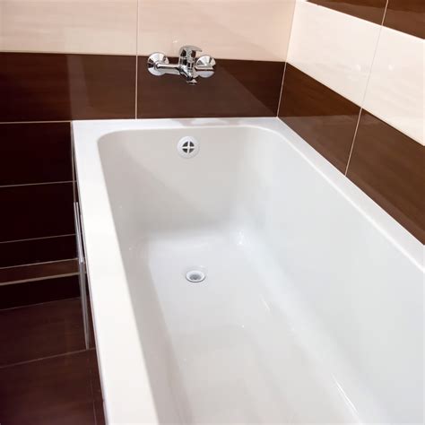 2017 Bathtub Refinishing Cost | Tub Reglazing Cost