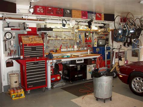 Nice 60 Simple Tools Organized with Garage Design Ideas https://centeroom.co/60-simple-tools ...