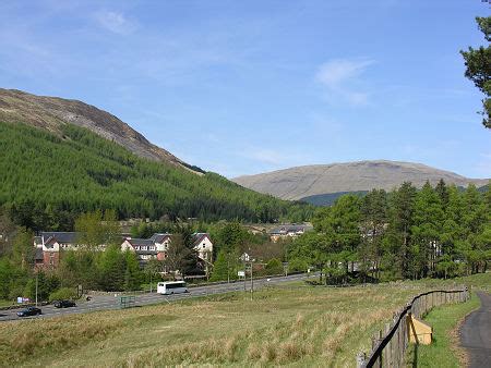 Tyndrum Feature Page on Undiscovered Scotland