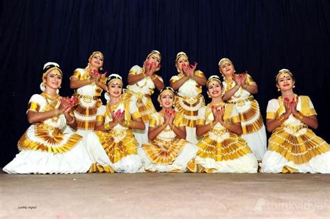 Mohiniyattam Classical Dance, History, Origin, Information, Style