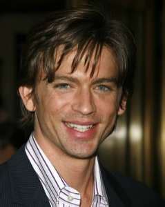 Austin Miller (Actor) Birthday, Real Name, Age, Weight, Height, Family, Facts, Contact Details ...