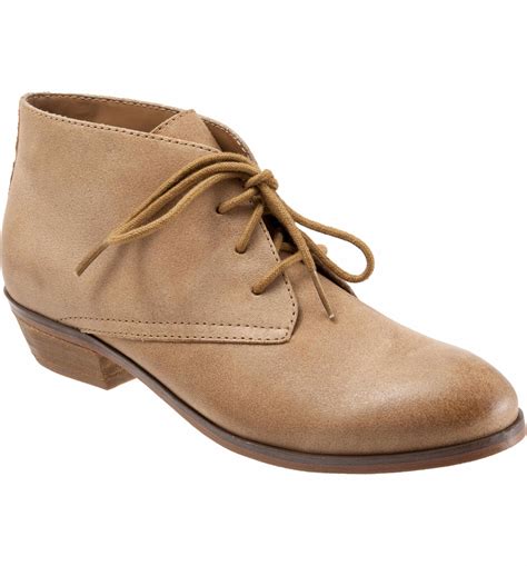 Main Image - SoftWalk® 'Ramsey' Chukka Boot (Women) | Leather chukka ...