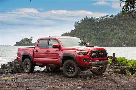 2017 Toyota Tacoma TRD Pro Off-Road Review - Motor Trend