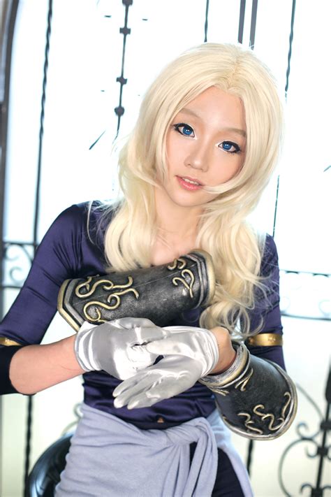 JG's PlayGround: League of Legends: Lux Cosplay