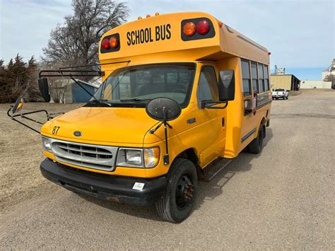 2000 Ford E-350 Blue Bird School Bus - Gavel Roads Online Auctions