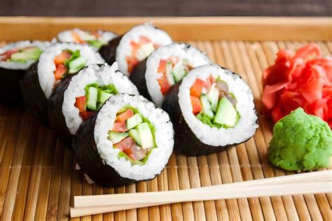 Vegetable Sushi Roll: Calories & Nutrition Facts (Chart)