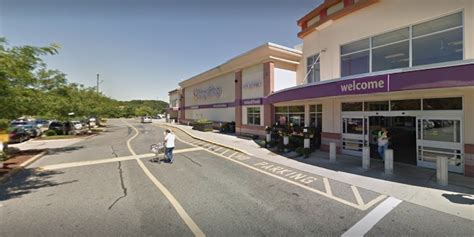 This company plans to buy Dedham Mall for $132M - masslive.com