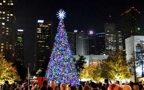 Where to see holiday lights in Houston