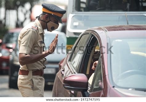 26 Traffic Police India Metropolitan Images, Stock Photos, 3D objects ...