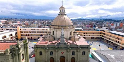 Riobamba, Ecuador - Travel Guide, Places to go, Things to do - PlanetAndes