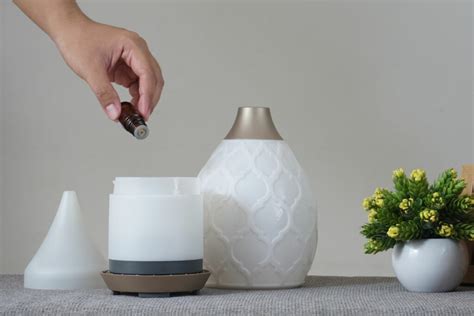 Benefits Of Essential Oils: What Does A Diffuser Do? - Aromatherapy United