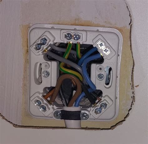 electrical - Installation of Bosch cooking hob with a 5-wire cable ...