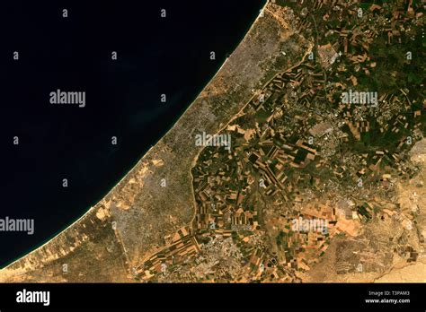 Israel gaza war satellite hi-res stock photography and images - Alamy