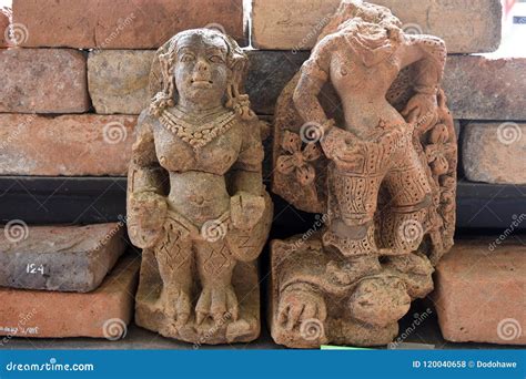 The Statue of Majapahit Kingdom in the Museum Trowulan Editorial Stock Photo - Image of heritage ...