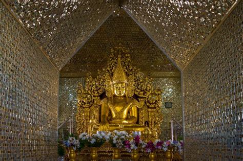 Kuthodaw Pagoda, Mandalay (Burma Stock Photo - Image of religion, tourism: 118827664