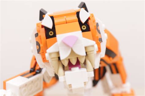 LEGO Creator 3-in-1 31129 Majestic Tiger review and gallery