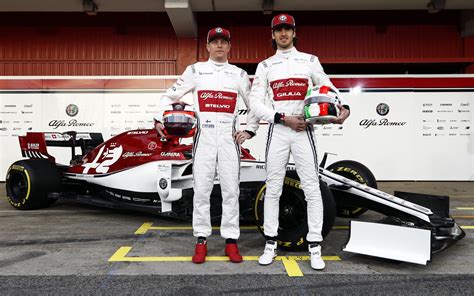 Alfa Romeo Racing Debuts 2019 F1 Cars Just In Time For Pre-Season Test ...