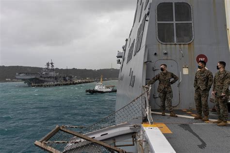 DVIDS - Images - USS Greenbay departs White Beach [Image 17 of 28]