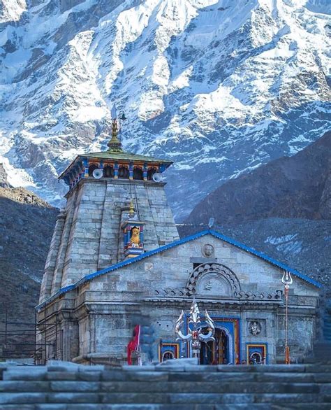 Streets Of India — Kedarnath Temple caught against the backdrop of ...