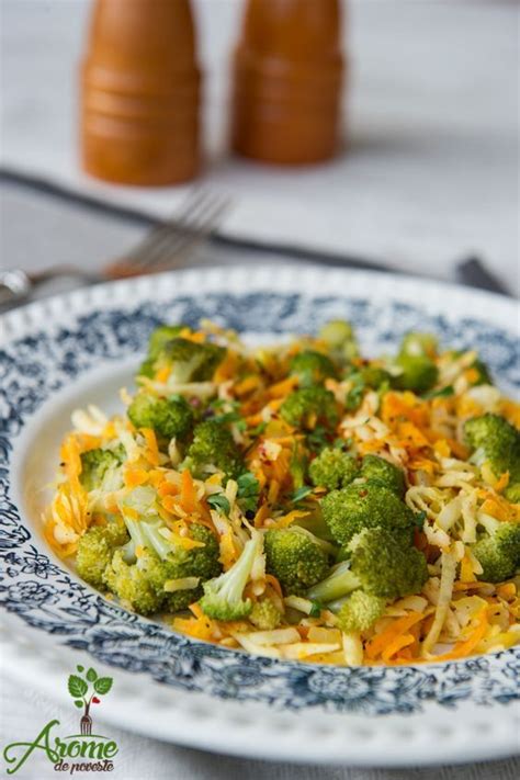 Salata calda de brocoli, morcov si telina - Arome de poveste | Recipe | Vegetarian recipes ...