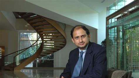 NYU economics professor Viral Acharya appointed as fourth RBI deputy ...