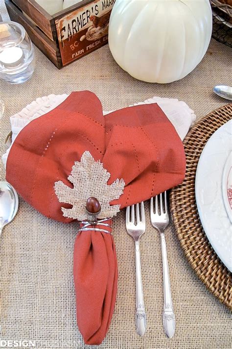 Super Easy DIY Napkin Rings: Acorn + Leaf Thanksgiving Napkin Rings