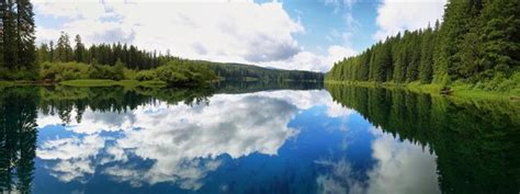 Premium Photo | Clear lake oregon