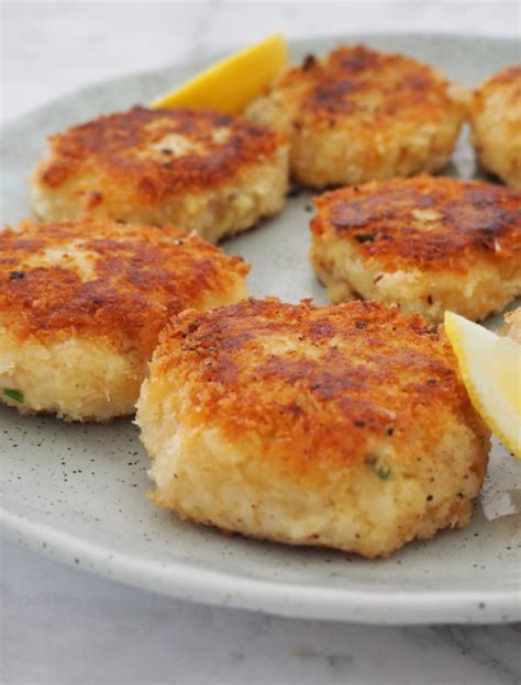 Easy Fish Cakes Recipe | Recipe | Fish cakes recipe, Easy fish cakes, Cod fish cakes