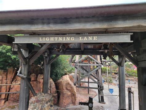 PHOTOS: First Lightning Lane Signage Goes Up in Disneyland Park - WDW ...