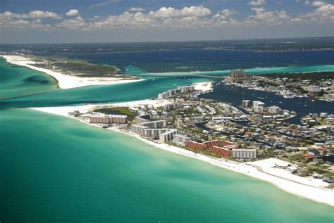 5 Emerald Coast Beaches With Sugar White Sand | Visit Florida - Destin ...