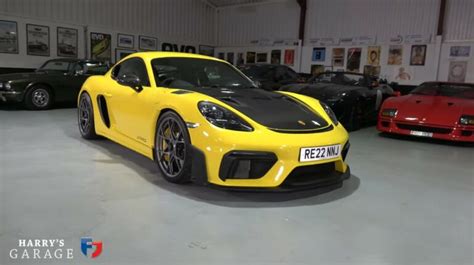 VIDEO: Porsche Cayman GT4 RS Review