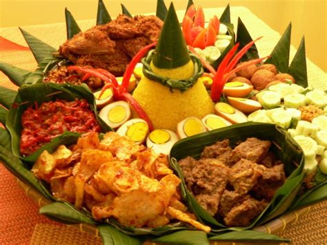 Cara Membuat Nasi Kuning Ala Royco Menggunakan Rice Cooker | Your ...