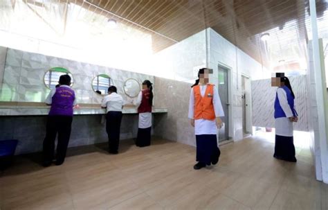 Students in Sabah's interior happy with cleaner, comfortable school ...