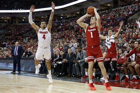 Wisconsin Basketball: 3 Reasons for their Turnaround